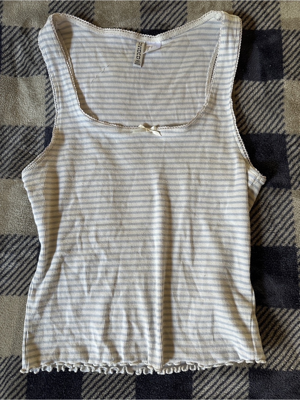 Divided striped lace-trim tank top - White & Light Blue